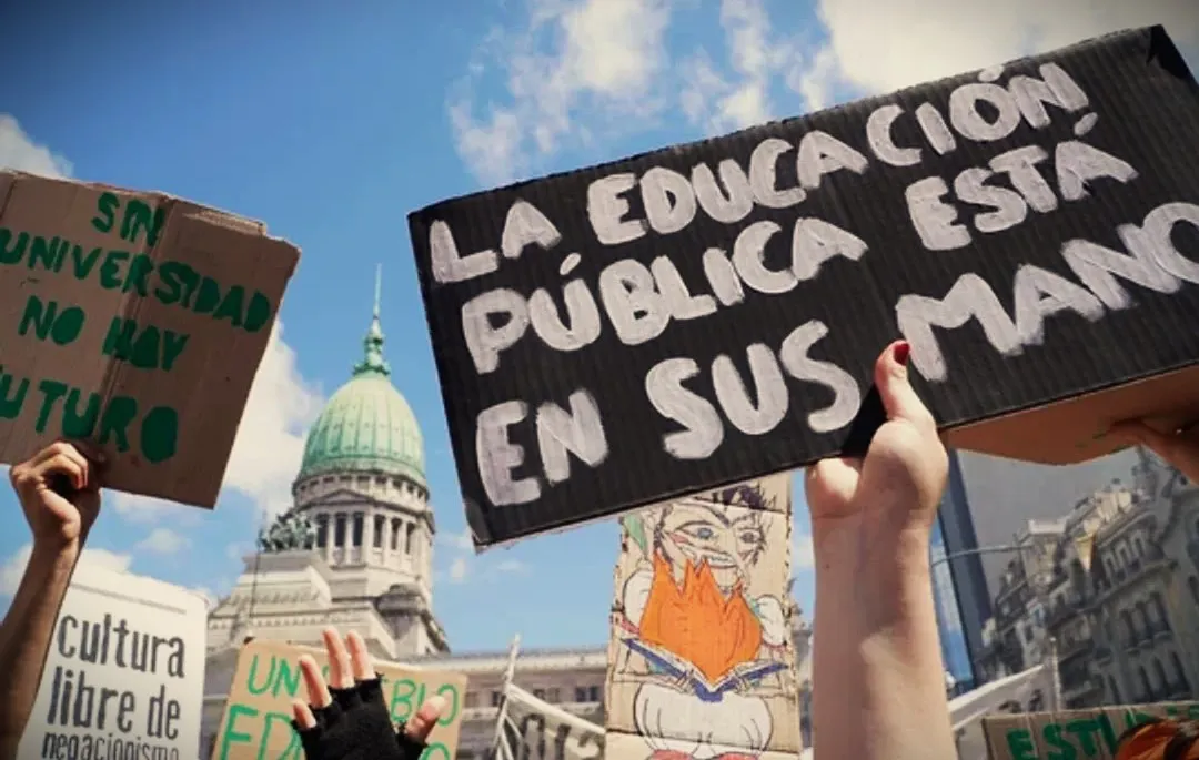 Veto-a-la-Ley-de-Financiamiento-Universitario