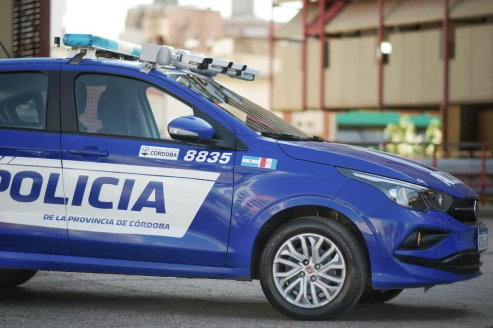 móvil policial by Twitter Policía
