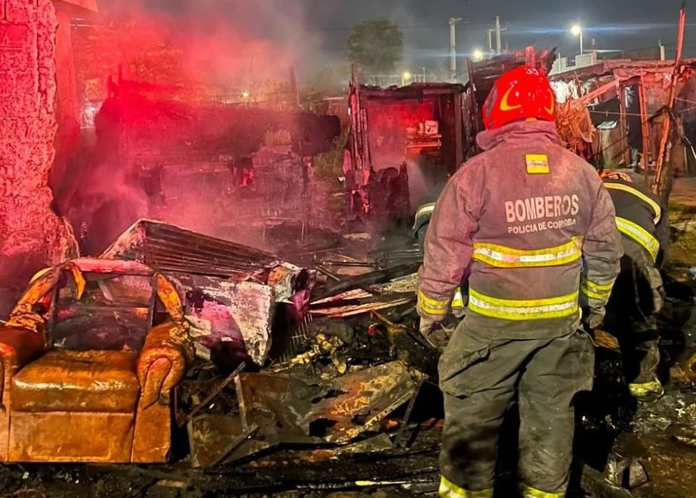 Incendio en vivienda by Policía de Córdoba