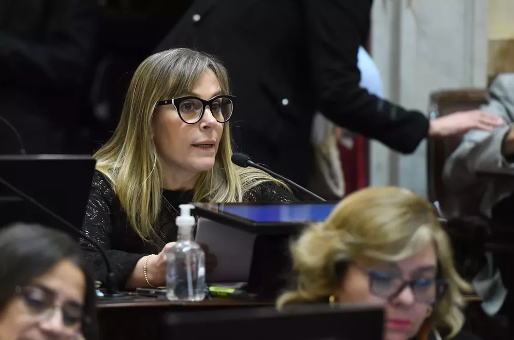 Juliana Di Tullio (NA)