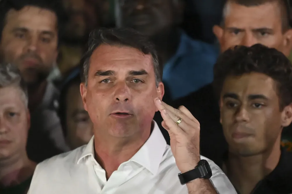 Flavio Bolsonaro by na