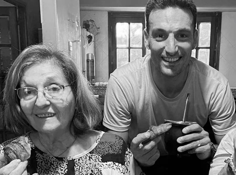 scaloni y su mamá