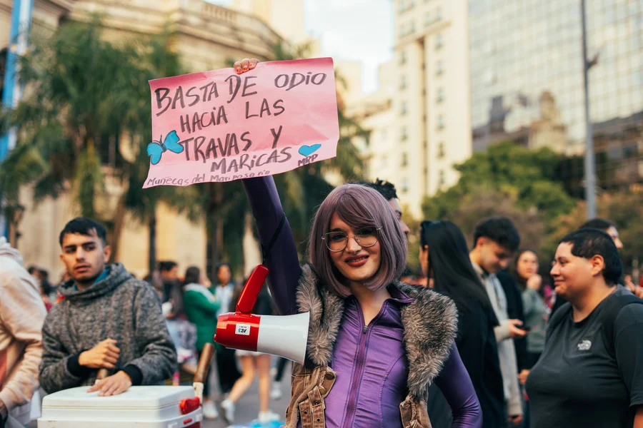 Marcha por el Día Internacional del Orgullo (Lucre Bianchini) 010