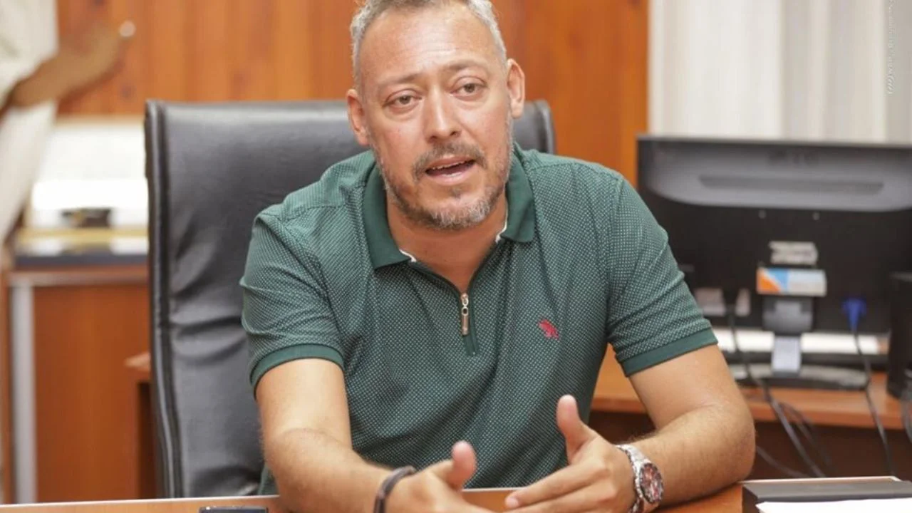 claudio faruias by cadenacentro