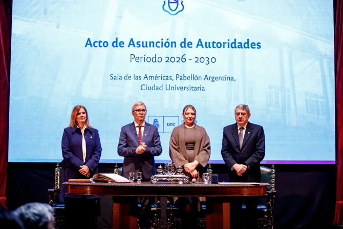 Jhon Boretto y Mariela Marchisio. Asunción de autoridades (UNC)