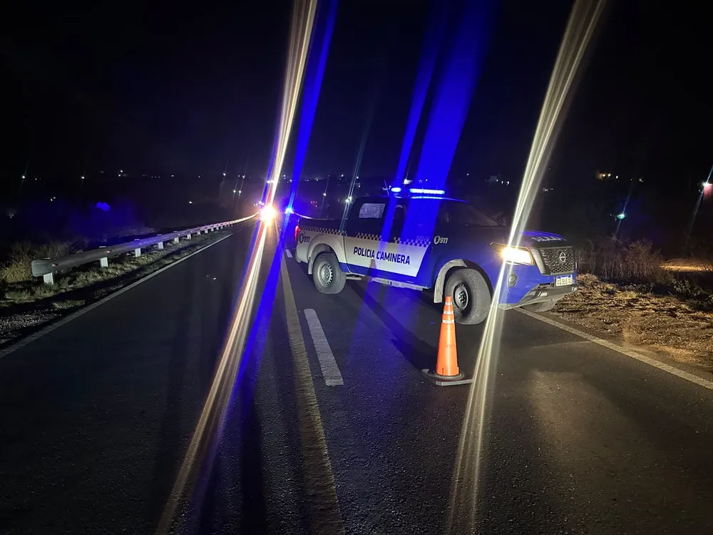 patrullero de noche accidente