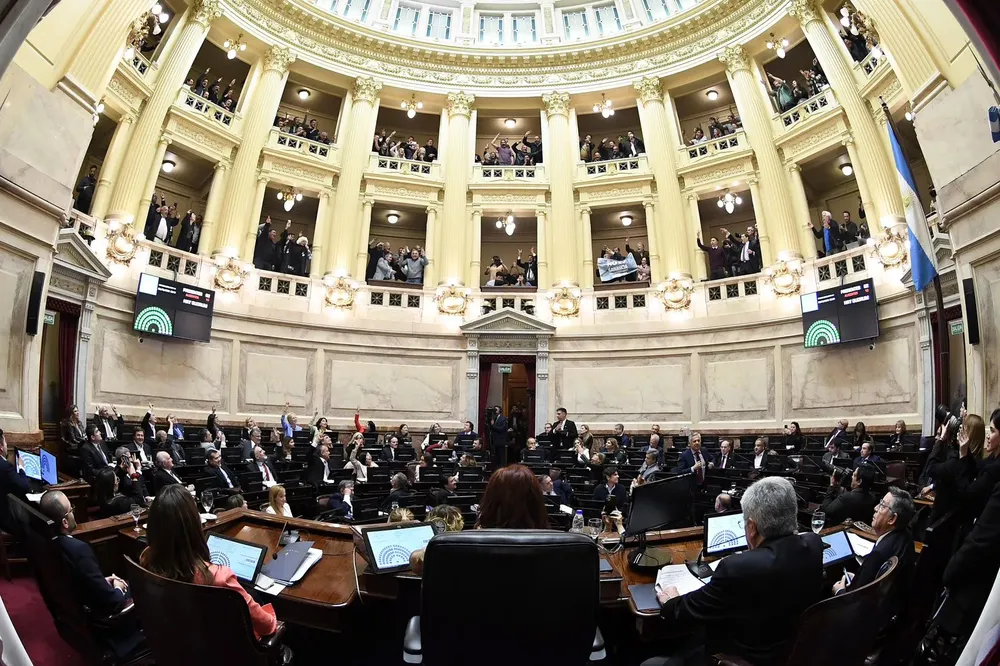 Cámara de Senadores de la Nación (Senado en Twitter)