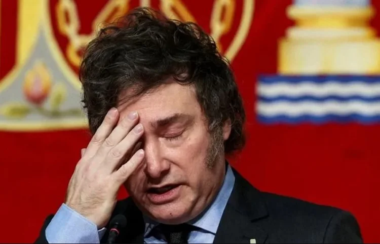 milei cabizbajo