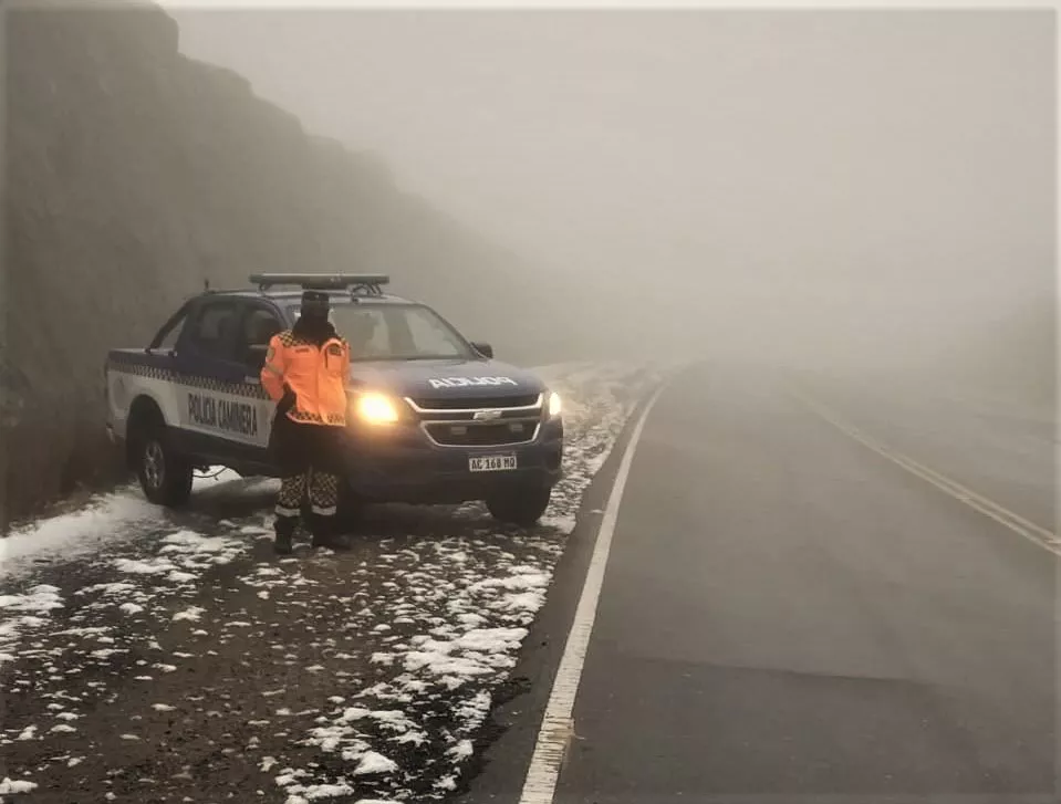 Camino de las Altas Cumbres liberado y con niebla (Policía de Córdoba)
